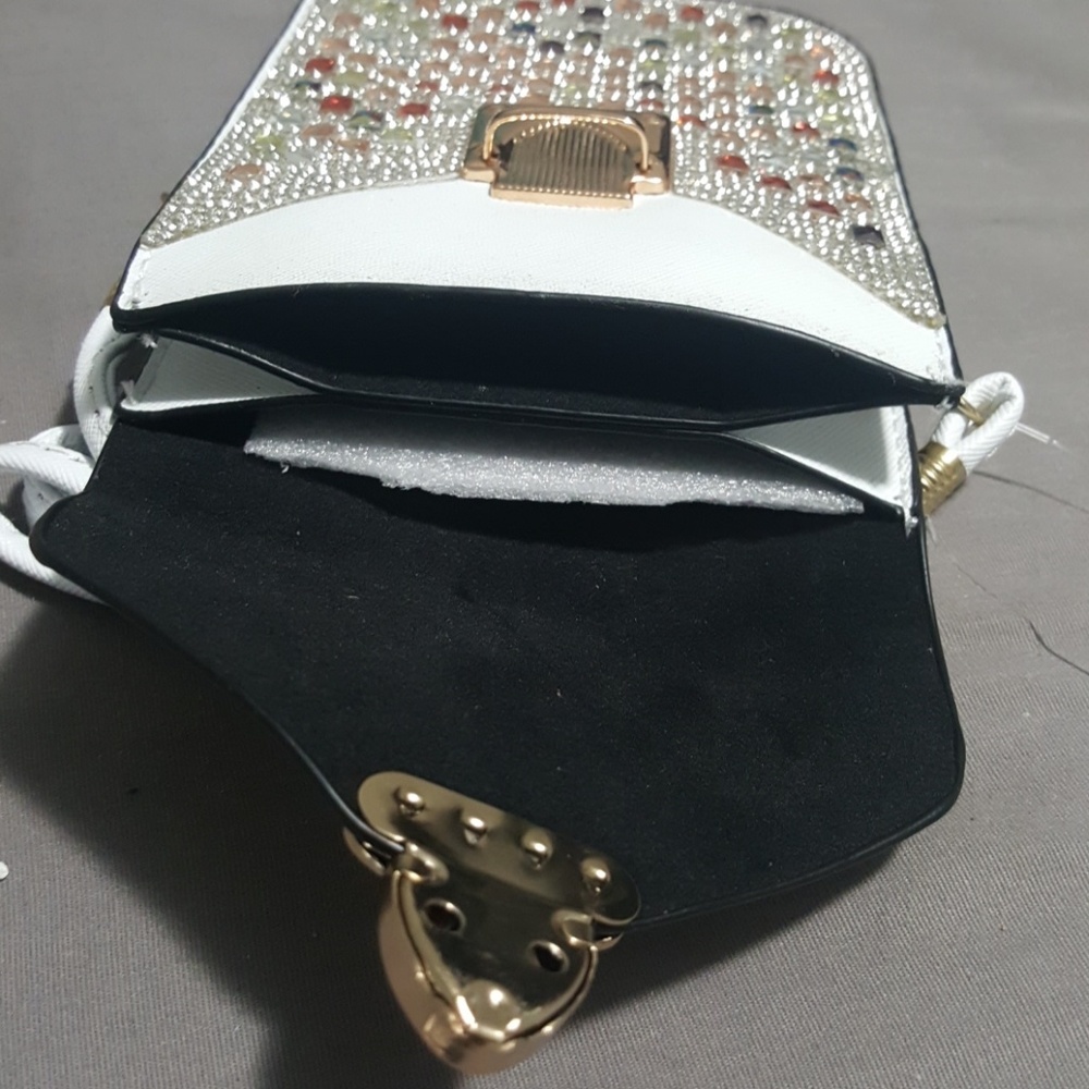 Bags - Picture 4 of 4